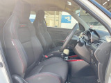 ドライバーによって運転しやすいポジションは異なり、あの車はどうなのか不安なこともありますよね。気になるお車は店頭で乗り込んでご確認いただけます♪