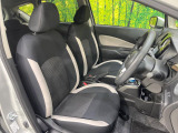 運転席シート廻りは使用感も少なく、良好な状態となっています。前オーナー様が丁寧に使っていたことがよくわかりますね。