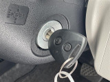 【 スマートキー・プッシュスタート 】鍵を挿さずにポケットに入れたまま鍵の開閉、エンジンの始動まで行えます。