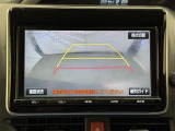 バックモニターで、後方を確認しながら安心して駐車することができます。運転初心者も熟練者も必須の機能ですよ!