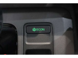ECONスイッチの効果とあなたの運転で、クルマと力をあわせ「燃費向上=ガソリン代の節約=CO2 削減」のチャレンジをお楽しみください。