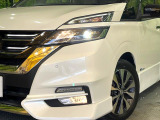【LEDヘッドライト】悪天候や夜間走行時も良好な視界を確保し安心して運転できる高輝度LEDヘッドライトを装備!点灯速度が早く、消費電力も抑えられています。