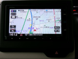 ナビゲーションももちろん装備。多彩な機能で快適ドライブをアシスト。オーディオ機能も充実していますね。