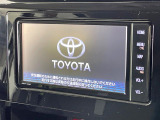 【純正ナビ】人気の純正ナビを装備しております。ナビの使いやすさはもちろん、オーディオ機能も充実!キャンプや旅行はもちろん、通勤や買い物など普段のドライブも楽しくなるはず♪