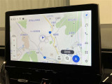 純正ナビを装備。タッチパネル式で使いやすく、お出かけもラクラクです。