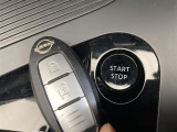 【スマートキー(エンジンスタートストップスイッチ)】スマートキー(電子キー)を持っていれば、スイッチを押すだけでエンジンをかけることができます!