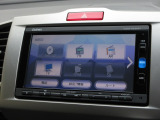ナビゲーションは純正メモリーナビ(VXM-164VFi)を装着しております。AM、FM、CD、DVD再生、Bluetooth、フルセグTVがご使用いただけます。初めて訪れた場所でも安心ですね!