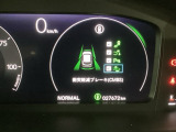 ホンダが推し進める総合先進安全装備のセンシング搭載! 衝突や斜線はみだしなどの危険が予測される時、センサーが警告。ヒューマンエラーを高度先進技術が補完してくれます。