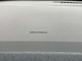 助手席にもエアバックが付いて安心です