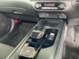 駐車ブレーキは電動式です。オートホールド機能付きで便利ですね