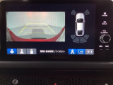 バックでの車庫入れも安心です! リアカメラが付いているバックモニター付の CONNECTディスプレーを装備しております。バンパーについているソナーや、操作線もついており距離感も画面から確認できます。