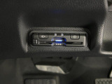 ETC付。高速道路の料金所はキャッシュレスで通過です。サービスエリア等にあるスマートインターの出入りも利用可能でとっても便利。ご納車後すぐにお使い頂けるようセットアップしてのお渡しとなります。