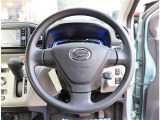 【車屋】として、長く車業界に従事した経験豊富なスタッフが多数在籍しております。