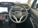 ハンドルの状態が悪いと運転に集中できませんよね。こちらの車、お気軽にお問い合わせください。