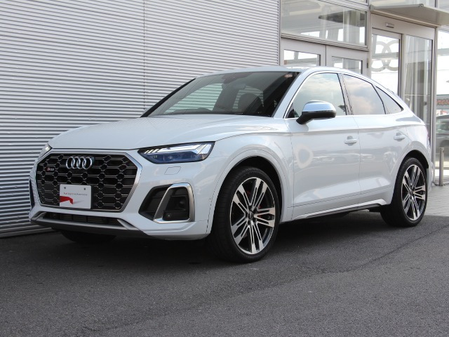 SQ5スポーツバック 3.0 4WD