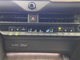 オートエアコンは温度を設定するだけで、自動で風量などを設定してくれます。運転しながら操作も必要ないので、安全性も向上します。