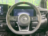 【純正革巻きステアリング】上質な革を使用することで、手にしっかり馴染みとても運転しやすいハンドルです♪