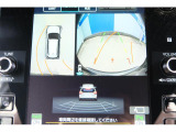 バックギアに入れるとバックカメラの映像がナビに映ります。障害物までの距離もわかりやすいです。
