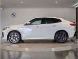 『運転』に対するBMWのこだわりはメーターパネルにも表れております。視野性の良いメーターパネルは疲労感の軽減と、運転の楽しさをもたらしてくれます。
