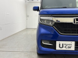 LEDヘッドライトは、点灯の瞬間から光量を発揮し、突然暗くなるトンネルなどでの安定感を高めます。