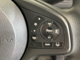 ハンドルにHondaセンシング系のクルーズコントロールやレーンキープアシストなどのスイッチが装備されています。ハンドルから手を離さず安全に操作できます。
