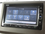 純正メモリーナビ(VXM-204VFi)を装着しております。AM、FM、CD、DVD再生、Bluetooth、音楽録音再生、フルセグTVがご使用いただけます。初めて訪れた場所でも安心ですね!