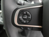 ステアリングスイッチ搭載!ハンドルから手を離さなくても手元のスイッチで音量調節や選曲操作ができます!視線をそらさず操作が出来て大変便利です♪