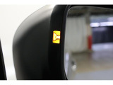 車体後部のセンサーにより、後側方から接近する車を検知する「スバルリヤビークルディテクション」を搭載。