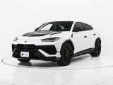 ウルス ペルフォルマンテ 4WD 
