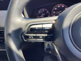 【ハンドルスイッチ】ハンドルを握ったまま、この車の快適装備を操作することが可能です☆詳しくは営業スタッフまでお尋ねください☆