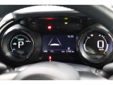 マルチインフォメーションディスプレイ付きのメーターです!エコ運転へ導く多彩な情報を表示してくれます。