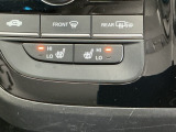 運転席/助手席シートヒーターで寒い日もすぐに温かくなり快適に過ごせます。2段階の温度調整が可能です