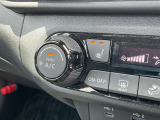 運転席と助手席にシートヒーターが装備しておりますので、冬場にはとても重宝します。