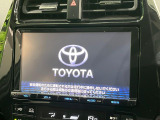 【メーカー純正ナビ】インテリアに溶け込むスタイリッシュな「専用設計」メーカーナビを装備♪視認性や操作性など基本性能にも優れ、より上質なカーライフをお楽しみいただけます。