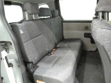当社の中古車はシートを外して隅々までキレイに仕上げてあります。