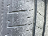 【タイヤの溝もしっかりとございます】車の状態や気になることがございましたらお気軽にお問い合わせくださいませ。