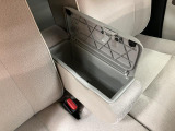 ダイハツ認定中古車のこの1台は もしもの時も安心できる保証もしっかり付いて 納車前には法定12ヶ月点検整備を行います!ダイハツはお客様に安心してお乗り頂ける中古車をご提案させて頂きます!