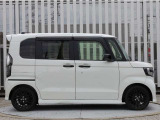 当店の中古車販売は、安心してご購入いただくために、ご契約、ご納車を含め当店にご来店いただけるお客様にお願いしております。
