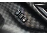 運転席のシートポジションメモリー機能は、登録済みの運転者と交代しても、シートポジションの変更の手間がかかりません。