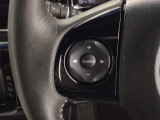ステアリングリモコンは、運転中でも簡単に音量調整やチャンネル変更もできます!わき見運転防止にもつながるので安心です♪