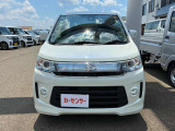 高年式車〜登録済車など、お得な中古車を取り揃えております。お気軽にご来店下さい。スタッフ一同お待ちしております。