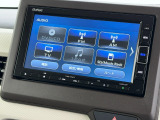 CD・DVD・フルセグTV・ミュージックサーバーが楽しめ、USB・Bluetoothにも対応しています。