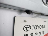 バックカメラが付いているので後方確認が非常にしやすいです。今や運転初心者も熟練者も必須装備!ついていて損はないですね♪