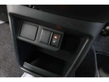 シートヒーター装備車両♪♪寒い冬はもちろん♪肌寒い春先・秋口まで活躍してくれるあると嬉しい装備です♪♪