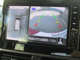 周囲の状況が分かるアラウンドビューモニター搭載。苦手な縦列駐車もこれがあれば安心ですね。