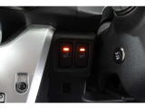 シートヒーター装備車両♪♪寒い冬はもちろん♪肌寒い春先・秋口まで活躍してくれるあると嬉しい装備です♪♪
