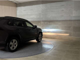 LEDヘッドランプです。十分な明るさを保ちつつも消費電力が少なく、バルブ寿命も長いのが特徴です。瞬時にMAXの光量を発揮するのもLEDならではです。
