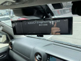 【インテリジェントルームミラー】 車両後方のカメラ映像がミラーに映るので、乗員や荷物が多くても安心♪夜間や悪天候の日でもクリアな映像で視界良好です◎