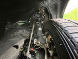お車を安心してお乗りいただく為には、足回りの定期点検が欠かせません。サービスサポート(有償保証)では無料点検もご提供しており、安心のカーライフをお過ごしいただけるサポート体制が整っています。