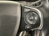 【アダプティブ・クルーズ・コントロール】予め設定した車速内でクルマが自動的に加減速。 前走車との適切な車間距離を維持しながら追従走行し、高速道路でのドライバーの疲労を軽減してくれる嬉しい機能付♪